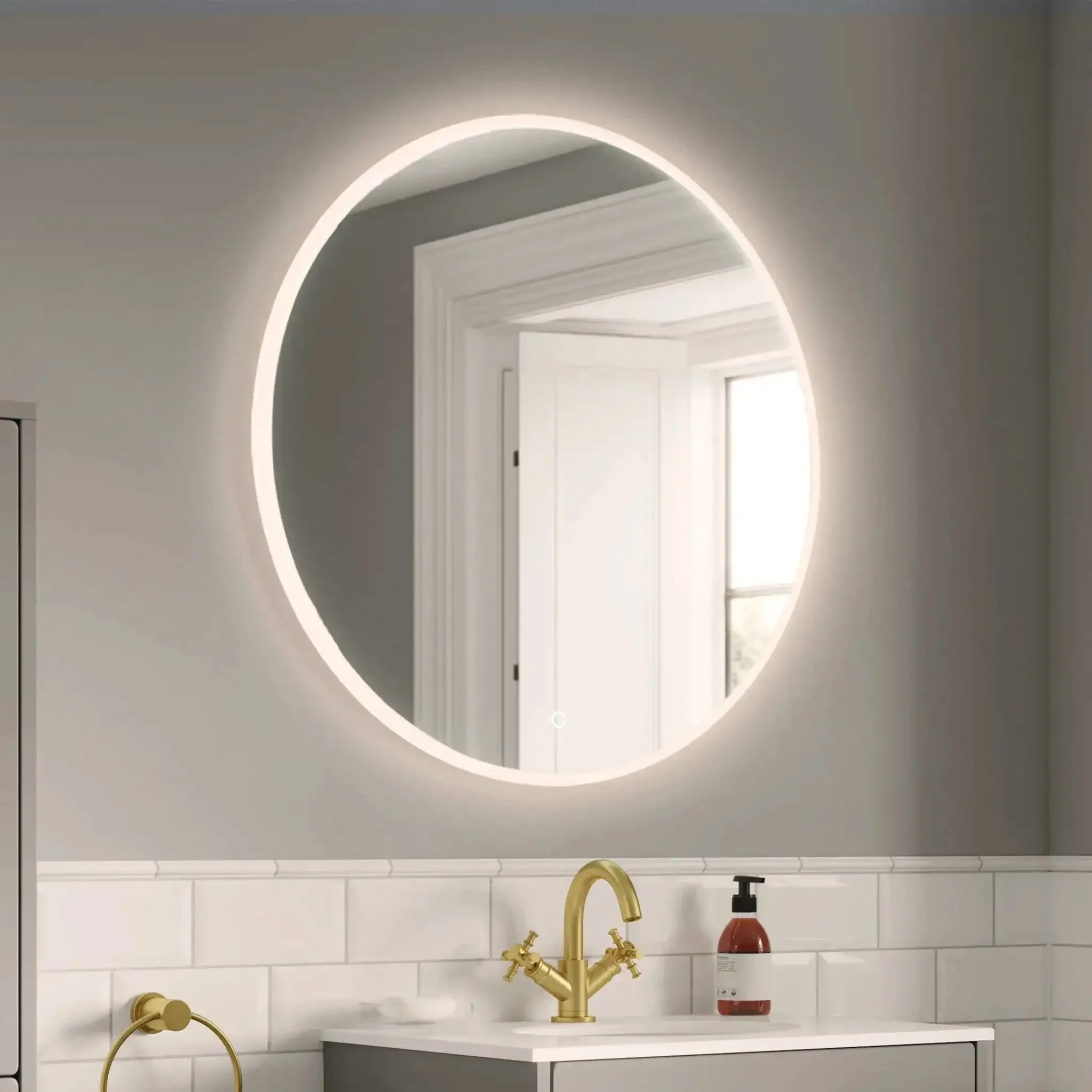 Clarity Round LED Bathroom Mirror - Image 12