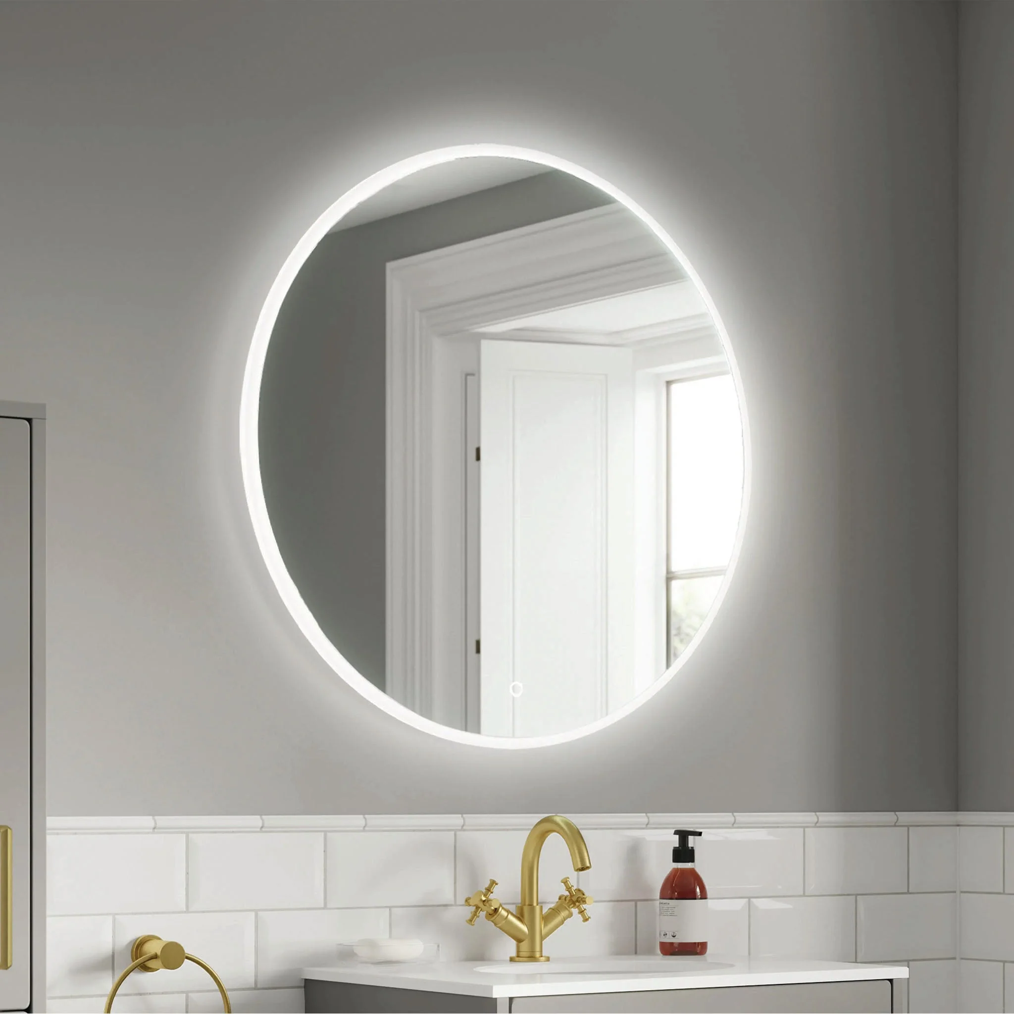 Clarity Round LED Bathroom Mirror - Image 7