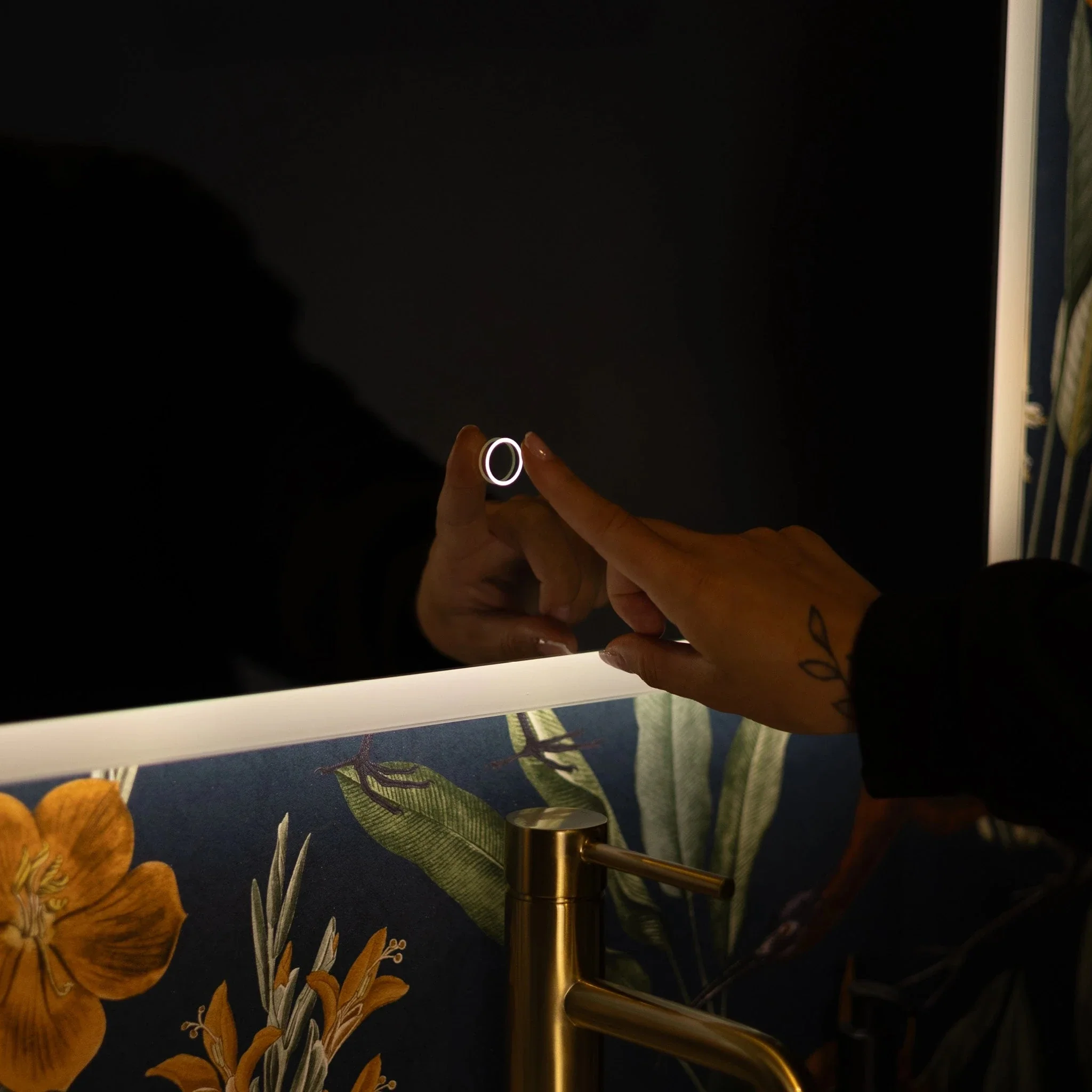 Glendale Curve LED Bathroom Mirror - Image 29