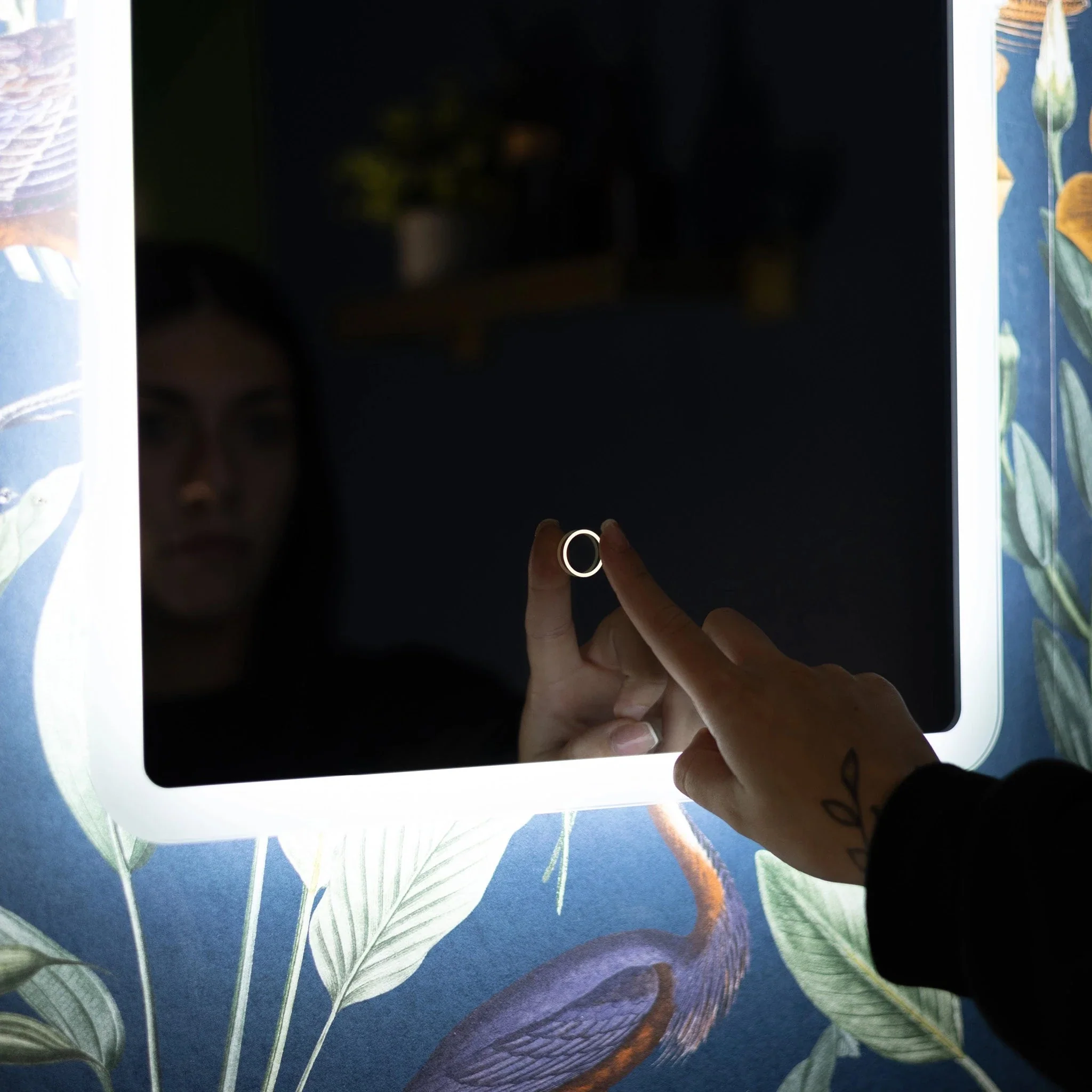 Glendale Curve LED Bathroom Mirror - Image 6