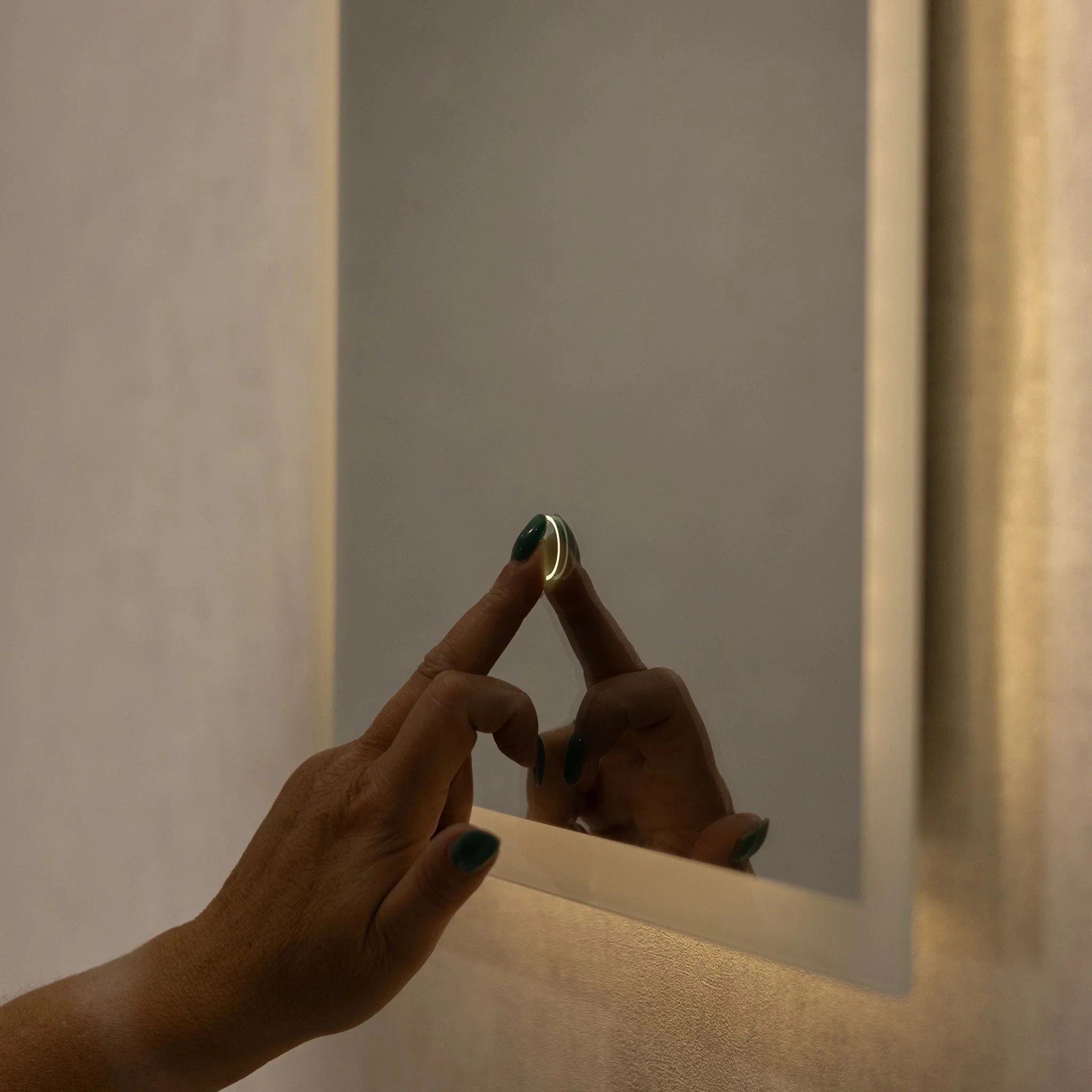 Glendale LED Bathroom Mirror - Image 9