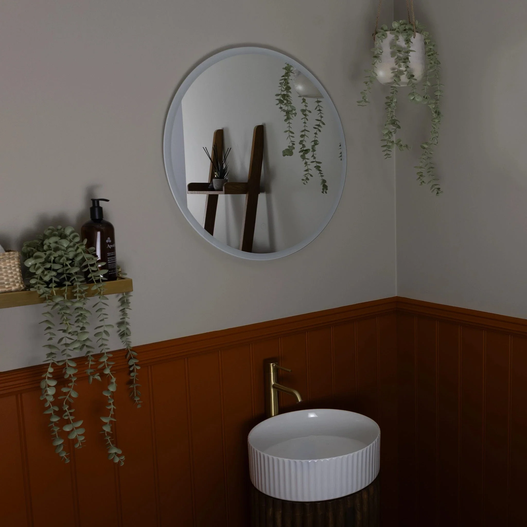 Glendale Round LED Bathroom Mirror - Image 10