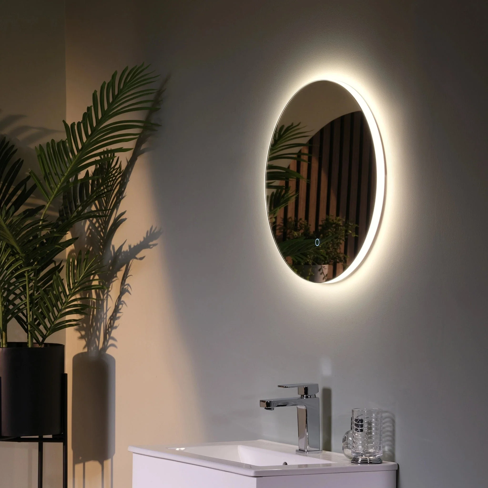 Halo Round LED Bathroom Mirror - Image 13