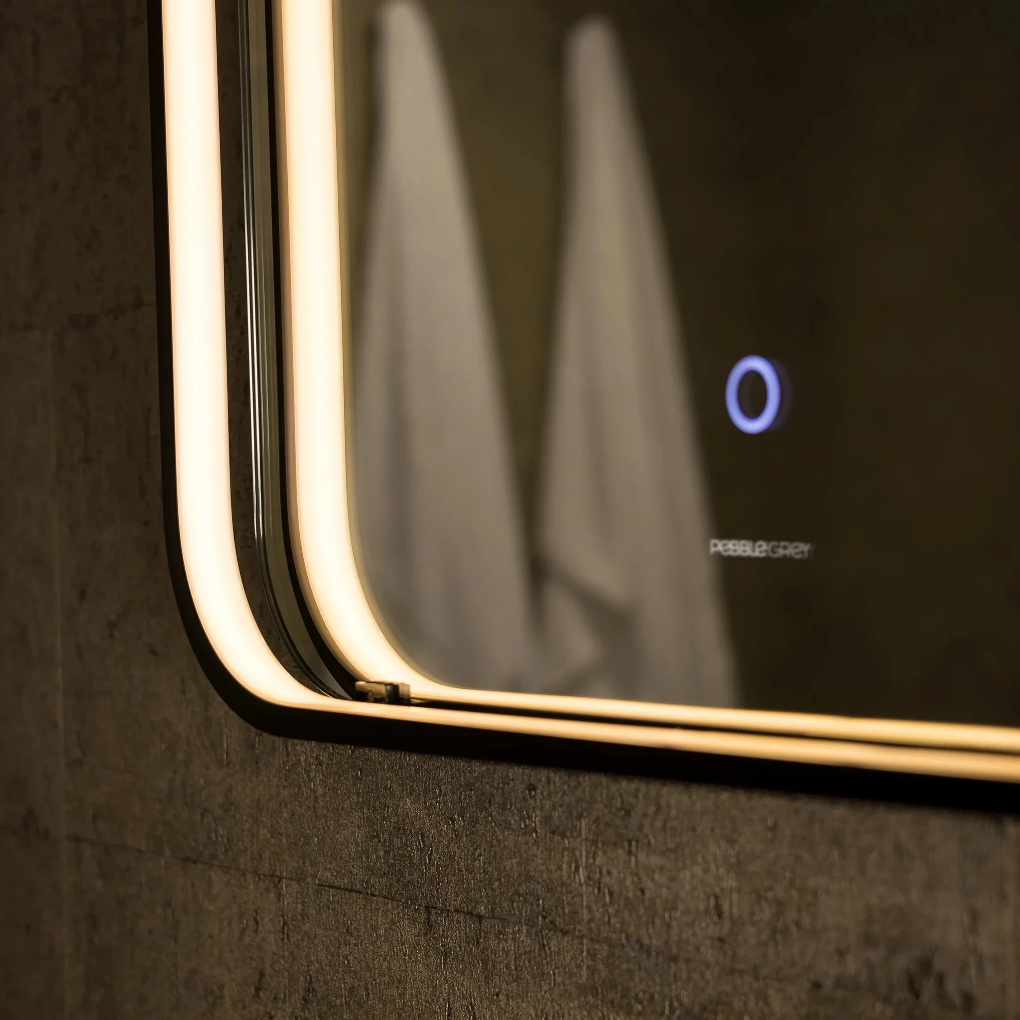 Luna Geo LED Bathroom Mirror - Image 12