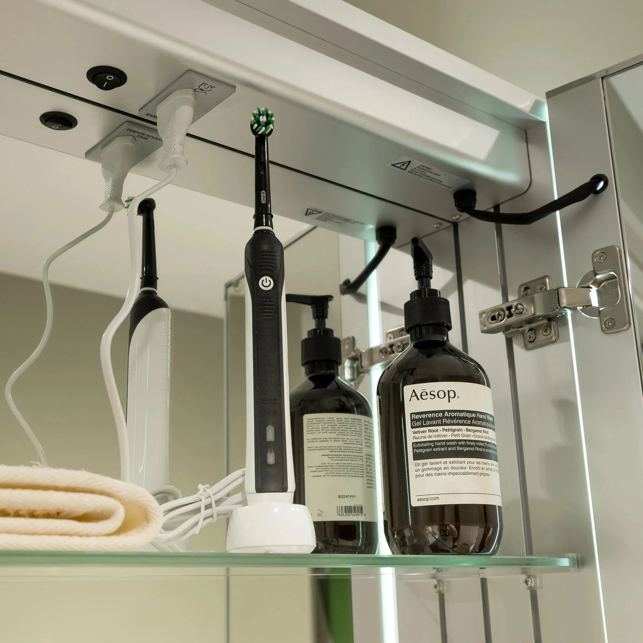 Nimbus LED Bathroom Mirror Cabinet - Image 10