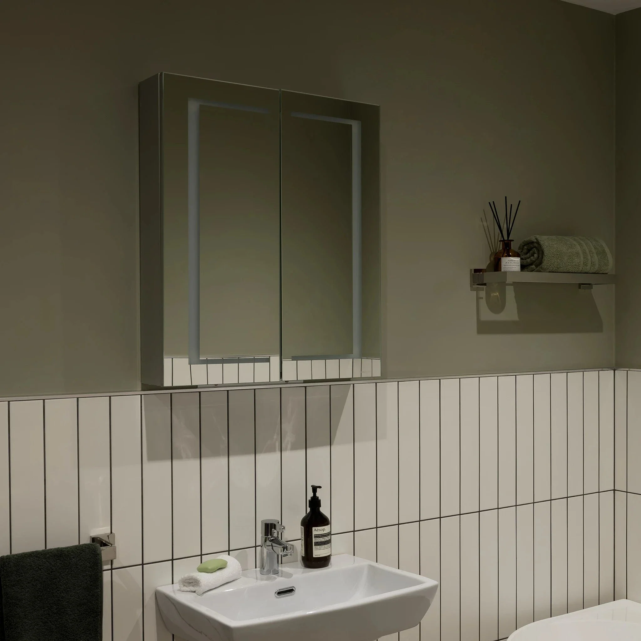 Nimbus LED Bathroom Mirror Cabinet - Image 13