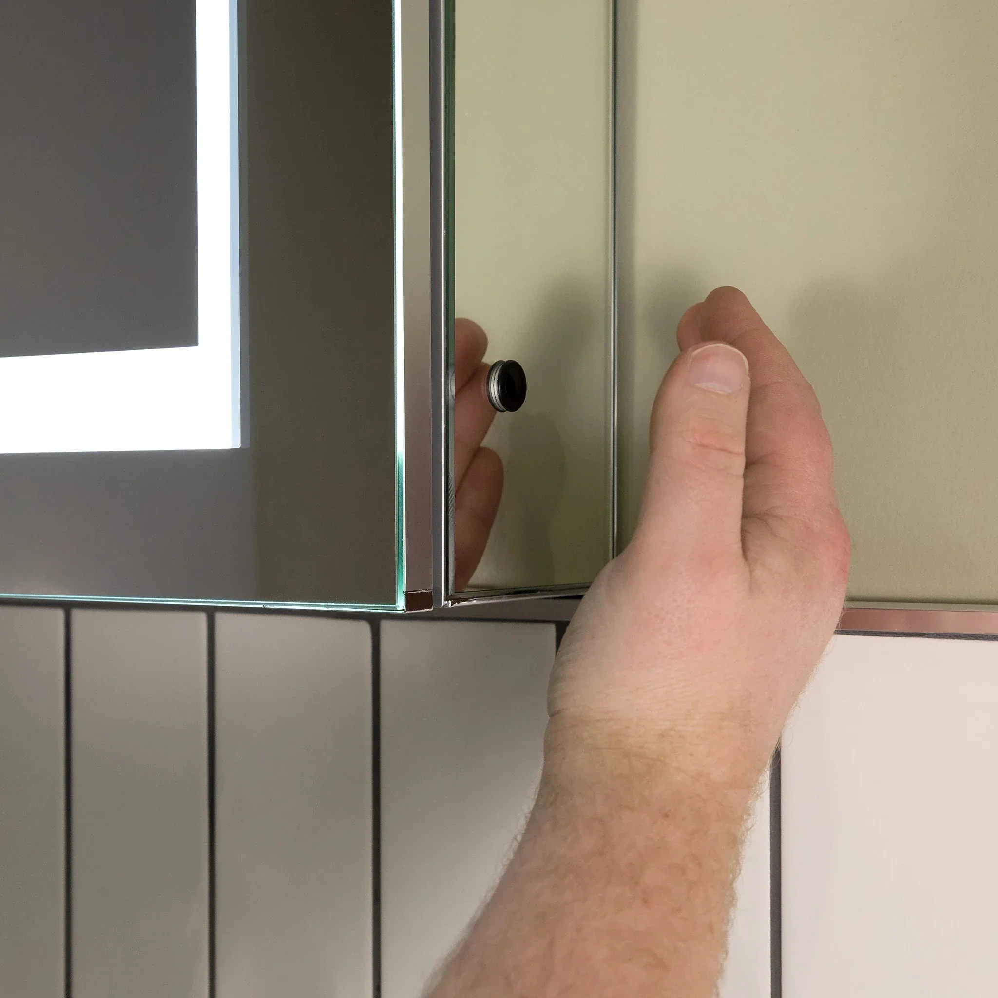Nimbus LED Bathroom Mirror Cabinet - Image 6