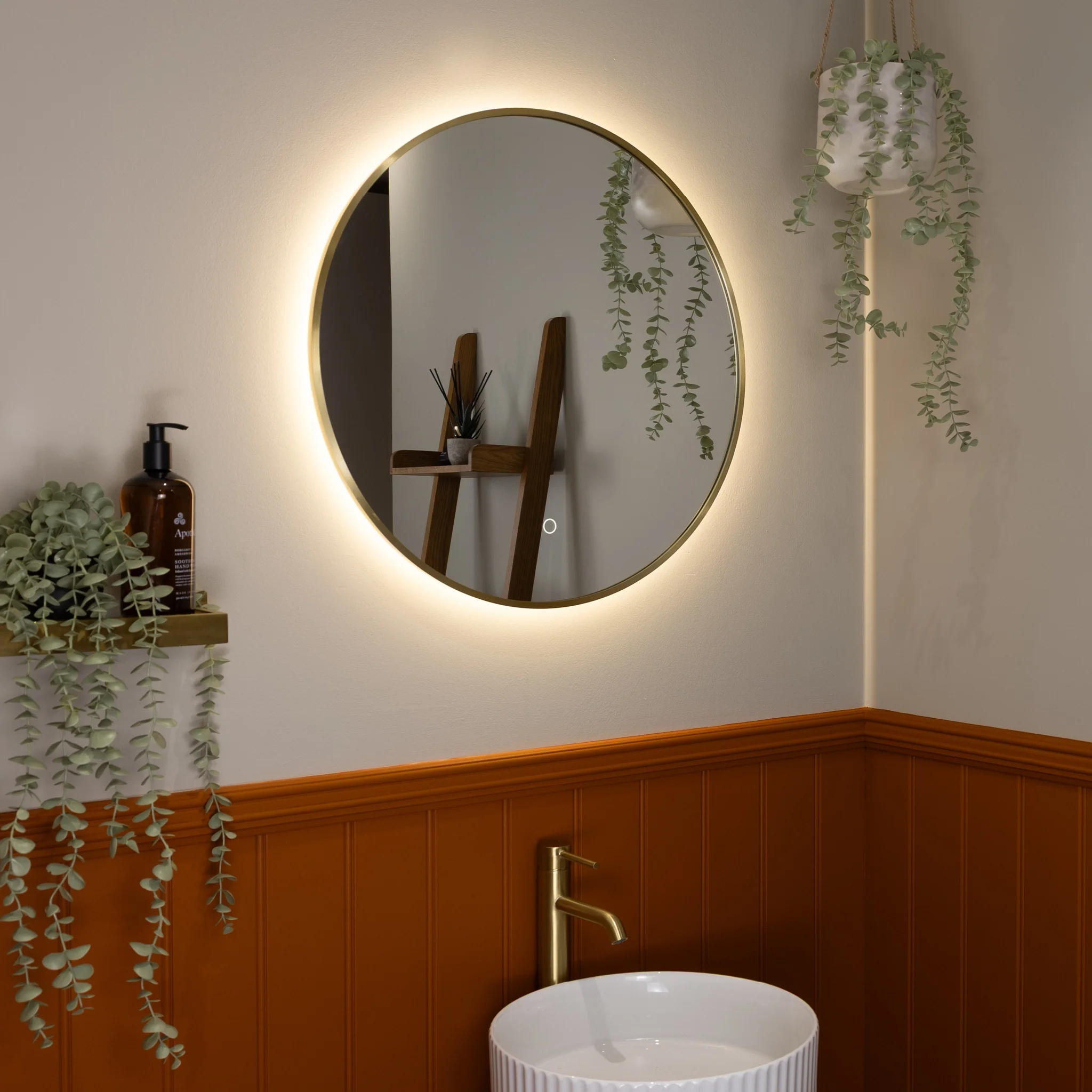 Oslo Round LED Bathroom Mirror - Image 14