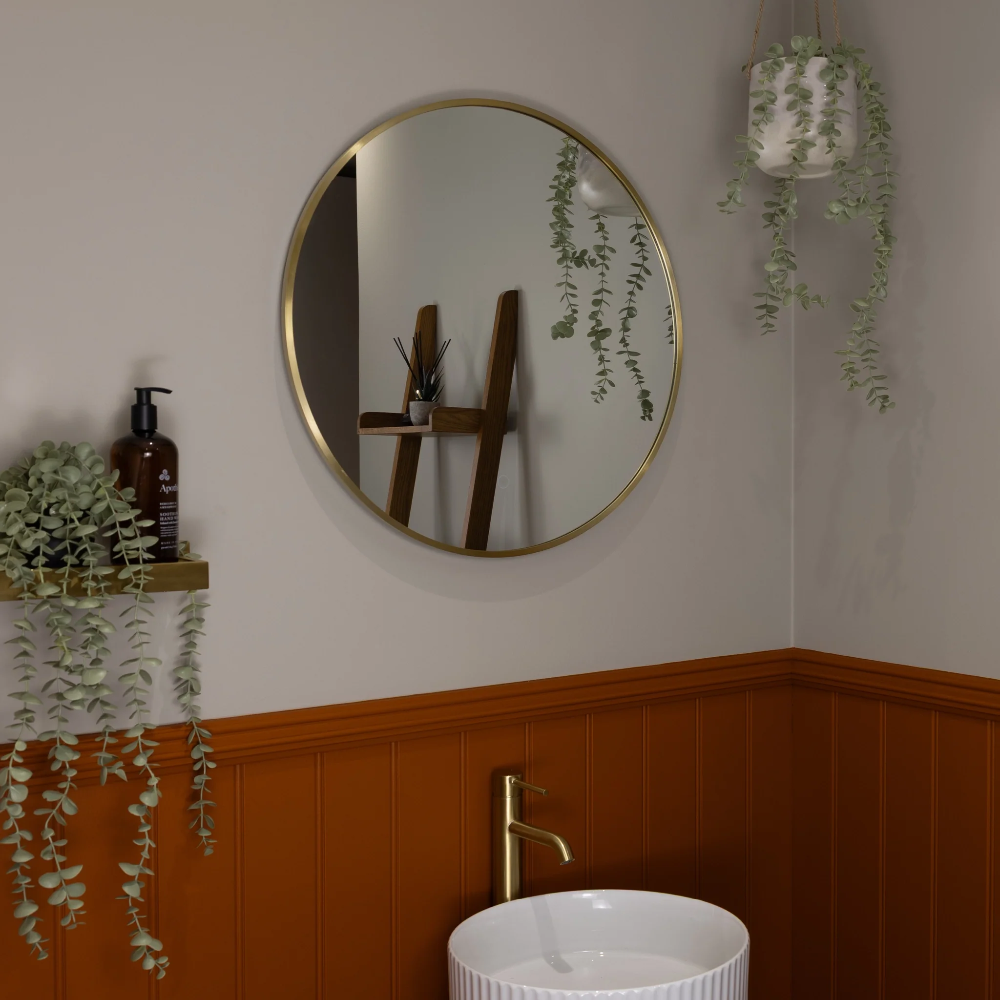 Oslo Round LED Bathroom Mirror - Image 16