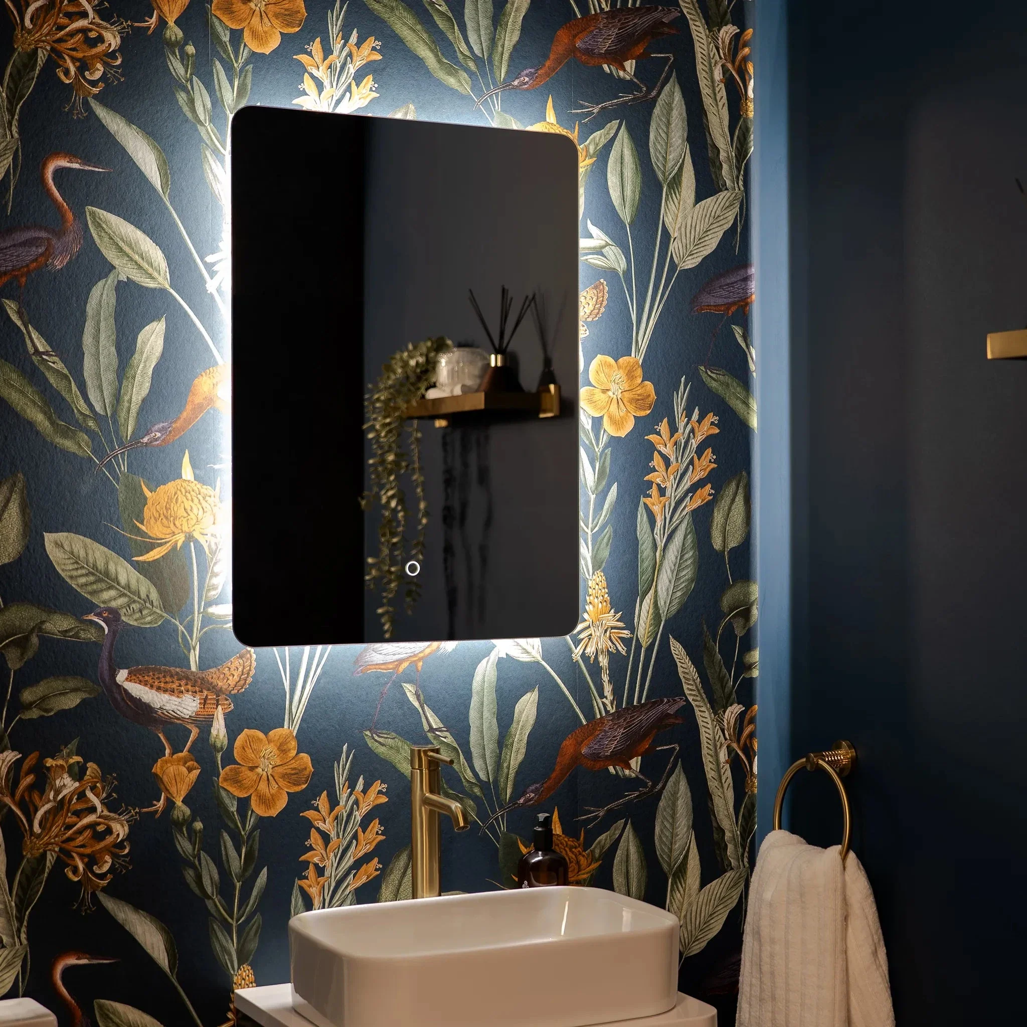 Savannah Curve Backlit LED Bathroom Mirror - Image 10