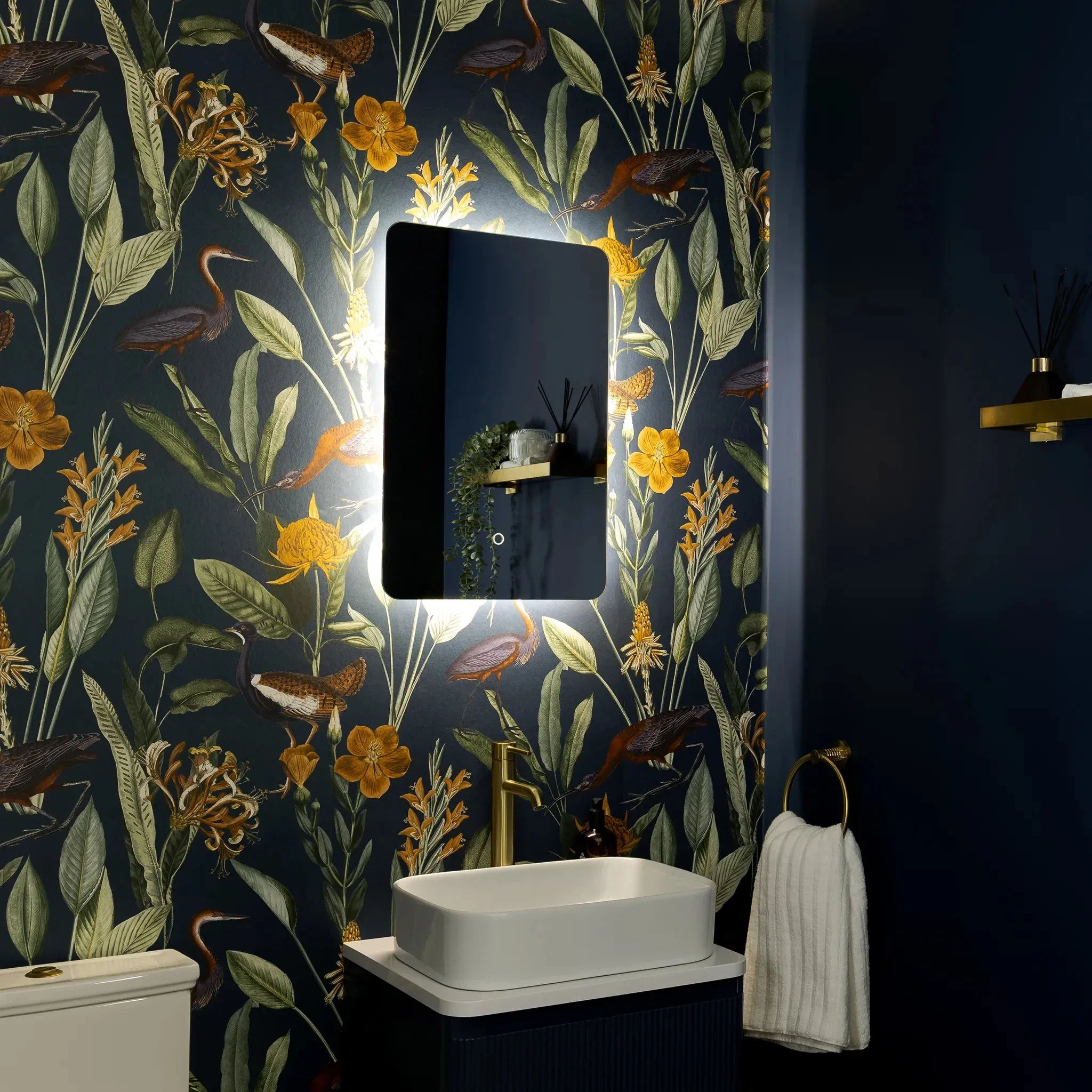 Savannah Curve Backlit LED Bathroom Mirror - Image 4