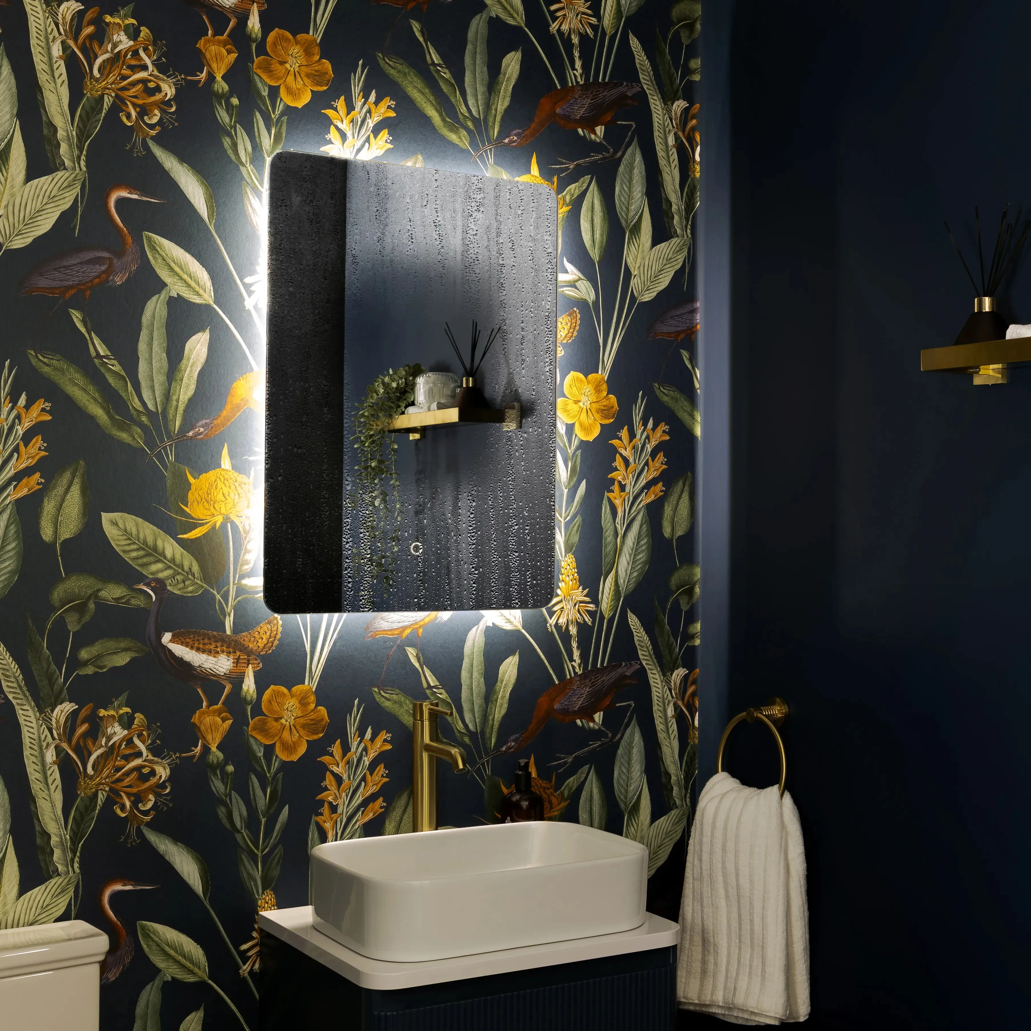 Savannah Curve Backlit LED Bathroom Mirror - Image 9