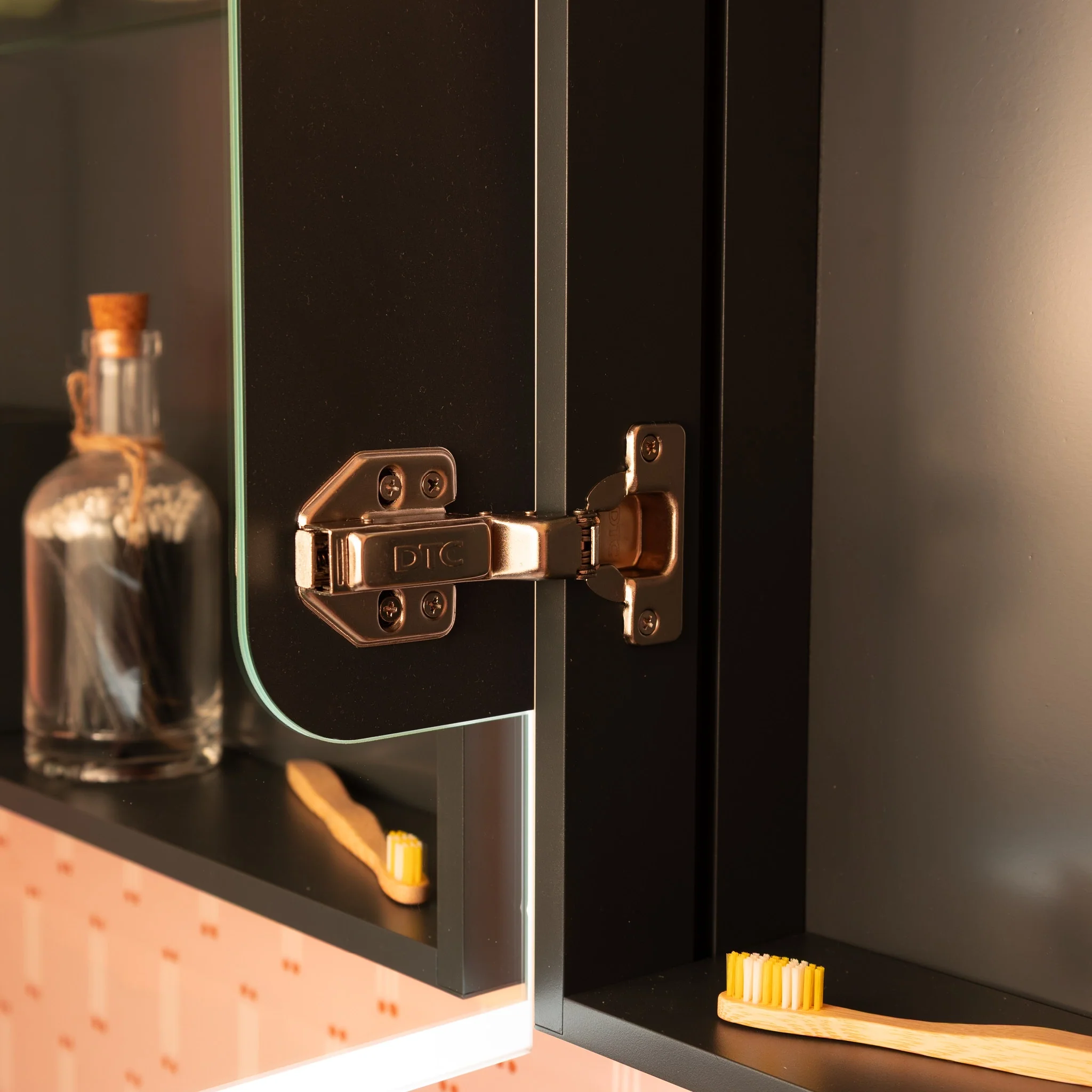 Verve Rechargeable Battery 500x700mm LED Mirror Cabinet - Image 10