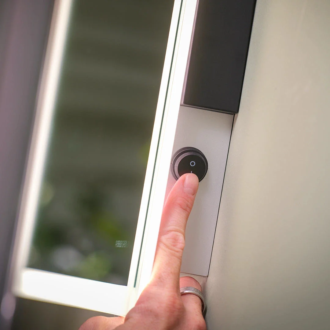 Verve Portrait Rechargeable Battery LED Mirror - Image 6