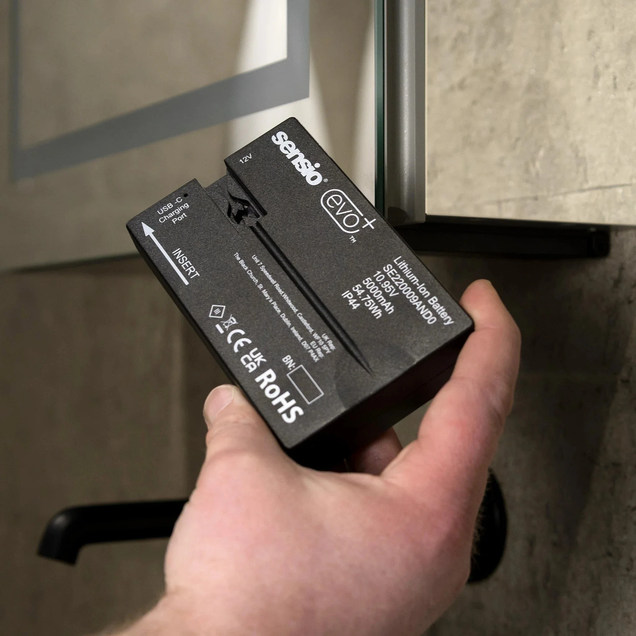 Vista Rechargeable Battery 500x700mm LED Mirror Cabinet - Image 10