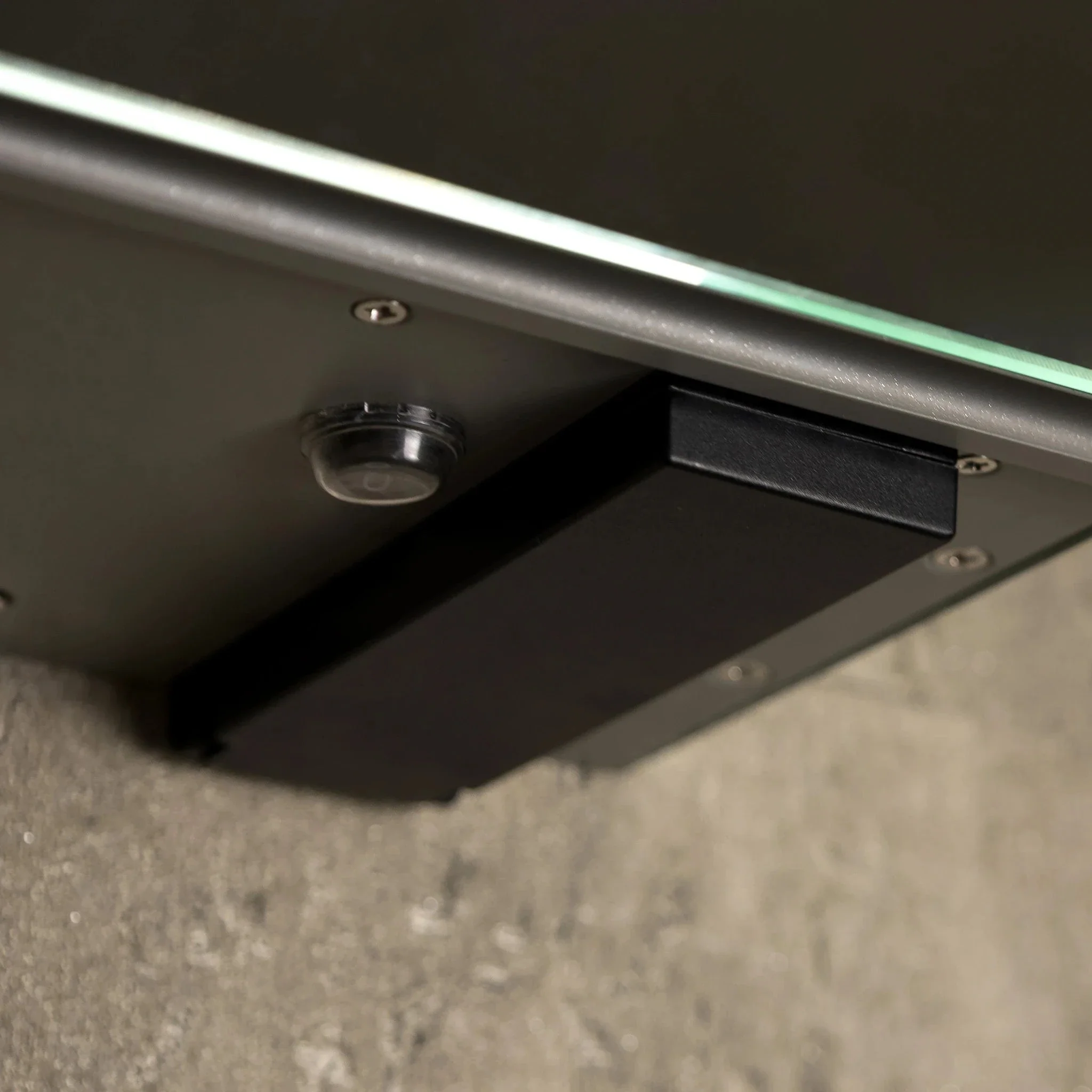 Vista Rechargeable Battery 500x700mm LED Mirror Cabinet - Image 5