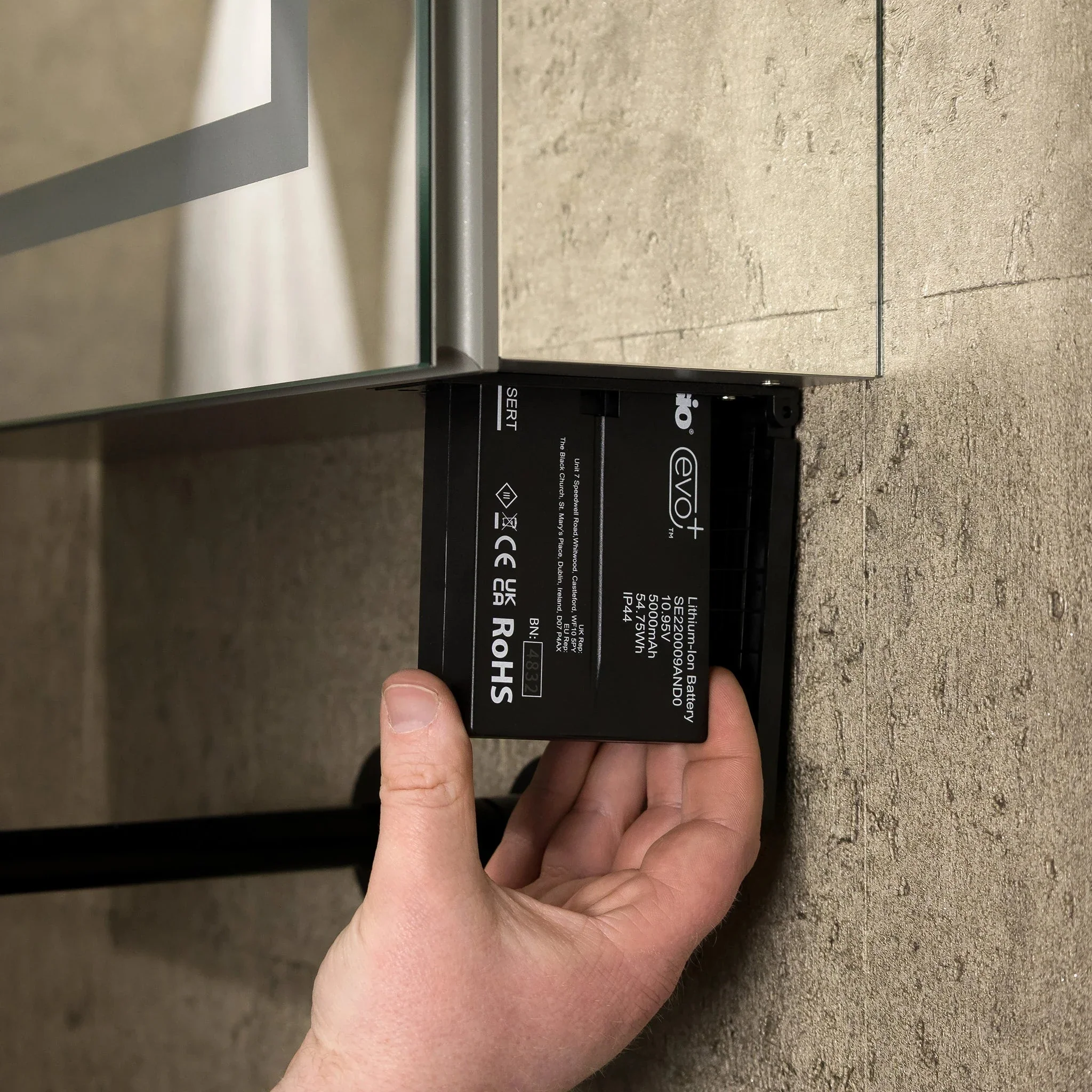 Vista Rechargeable Battery 500x700mm LED Mirror Cabinet - Image 9